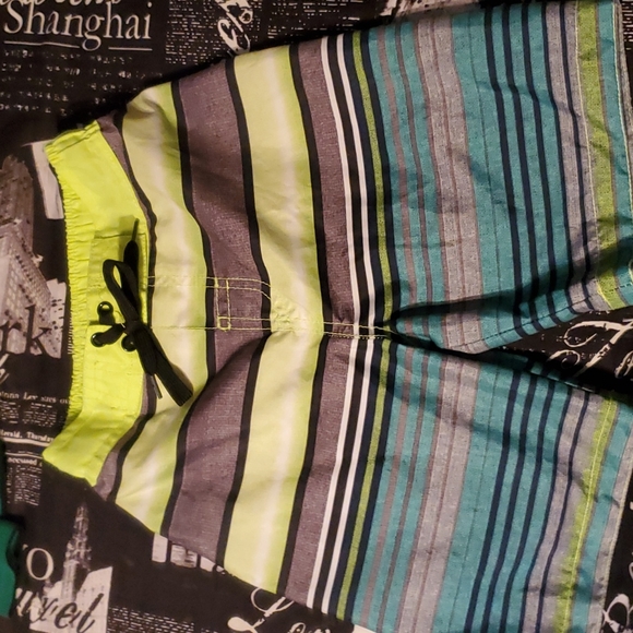 Swimsuit - Picture 2 of 4